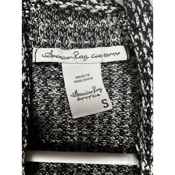 American Rag Crocheted Knit Vest Black & White Size Small Open Cardigan - Picture 3 of 7